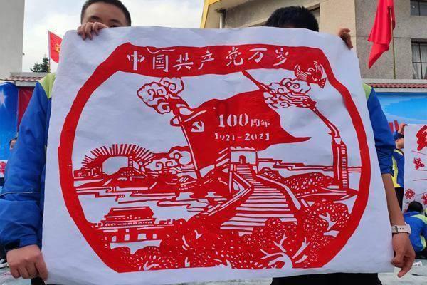 监利县到岳阳东高铁站的汽车有没有？